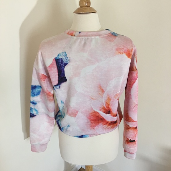 ‼️SOLD‼️ Zara Trafaluc Graphic Sweater - Picture 5 of 7